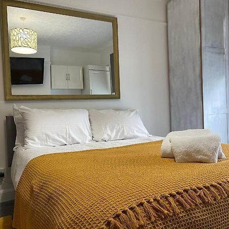 Beautiful Private Rooms In London Central Willesden Green Buitenkant foto