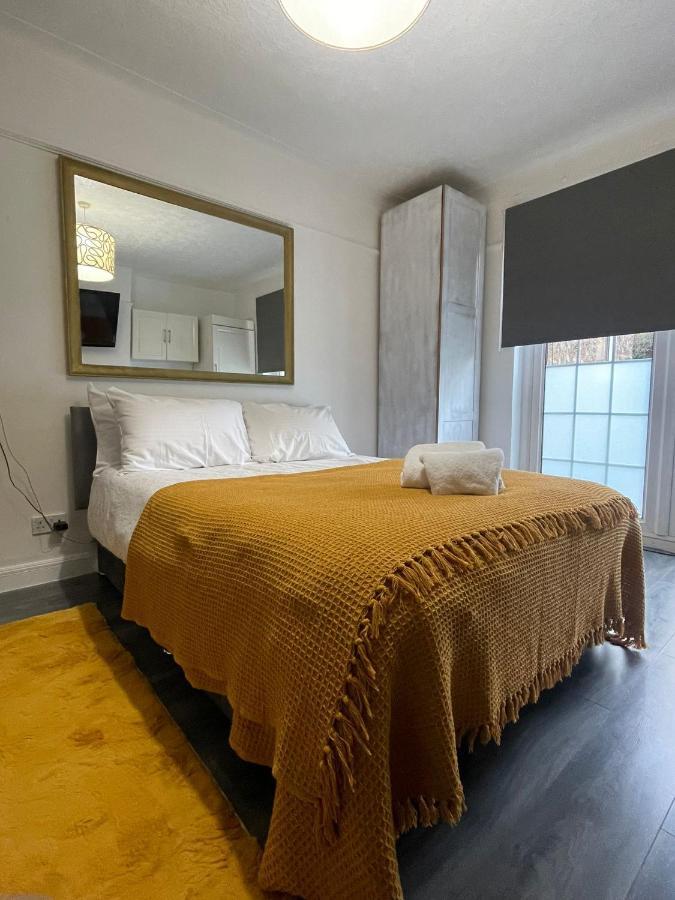 Beautiful Private Rooms In London Central Willesden Green Buitenkant foto