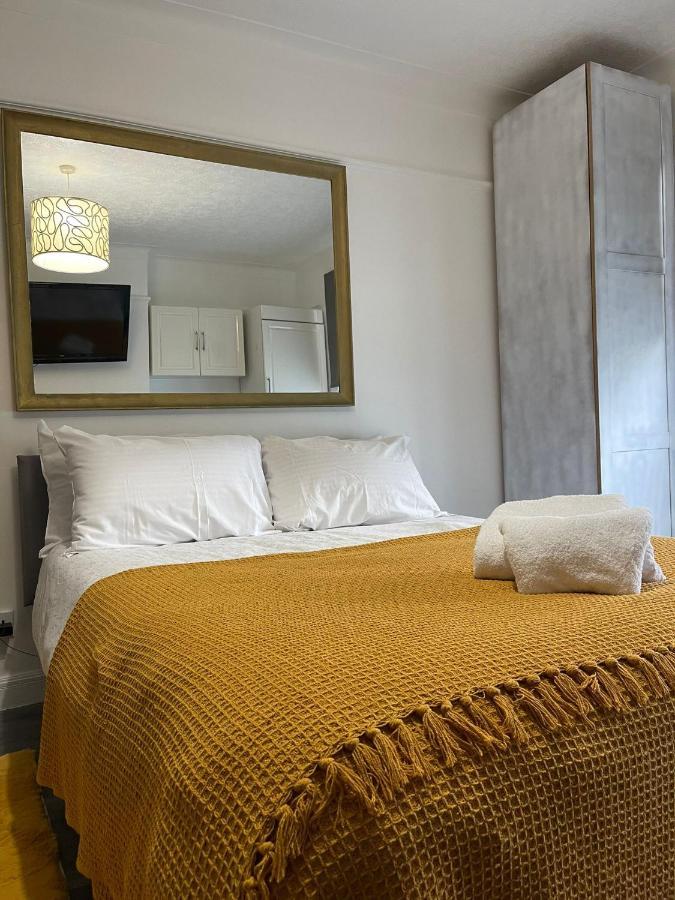 Beautiful Private Rooms In London Central Willesden Green Buitenkant foto